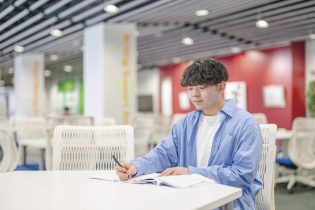 教育学部在学生_塚原さん②