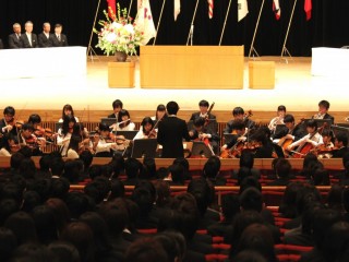 山梨大学医学部交響楽団による記念演奏「ラコッツィ行進曲」